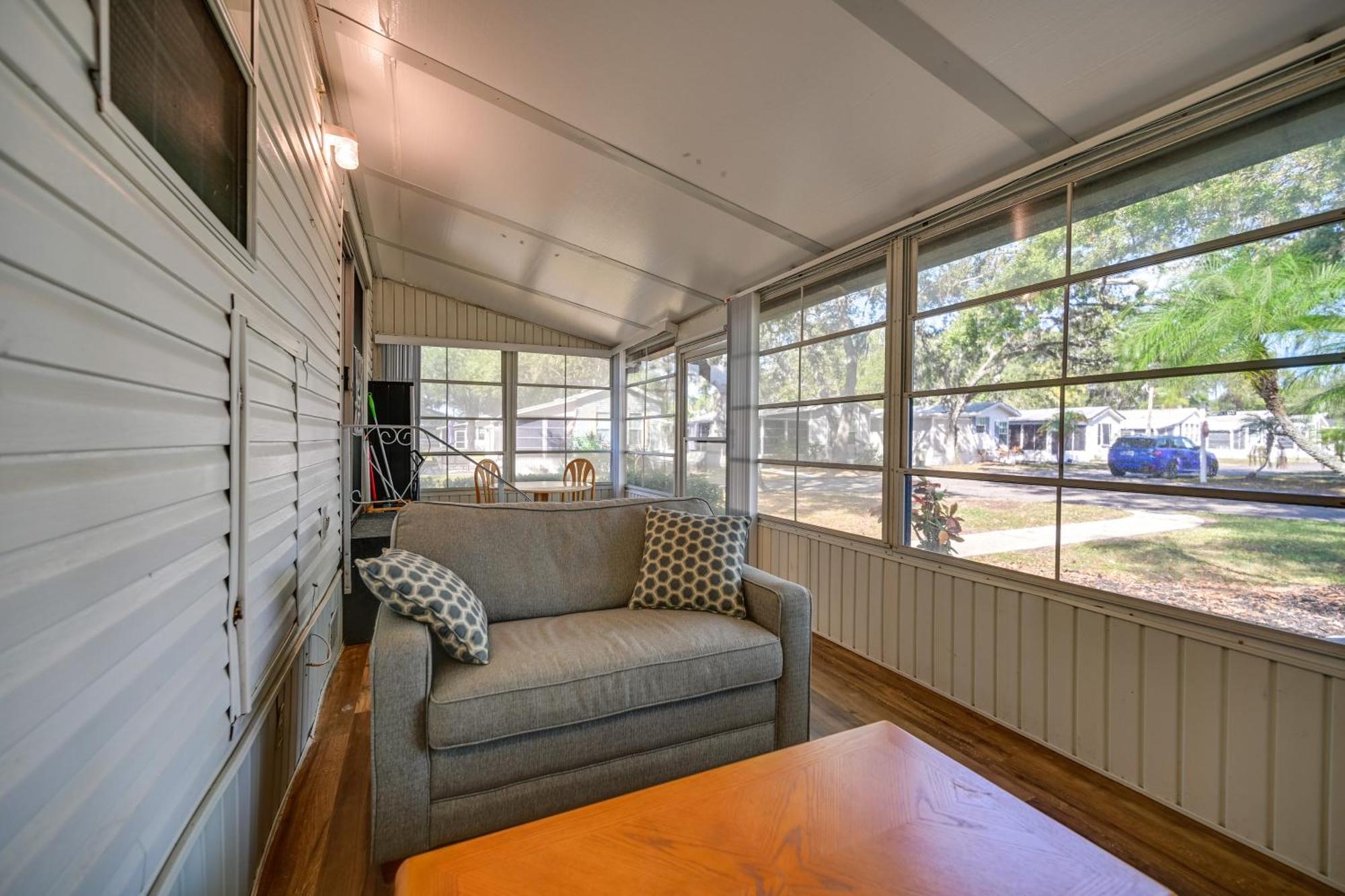 Bright Home Pool Access And Screened-In Porch! The Meadows エクステリア 写真